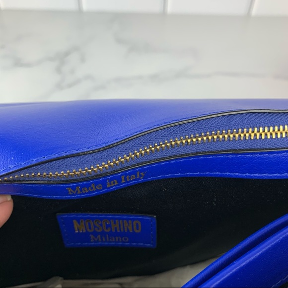 SOLD‼️Moschino Couture Large Quilted Shoulder Bag - Picture 10 of 15